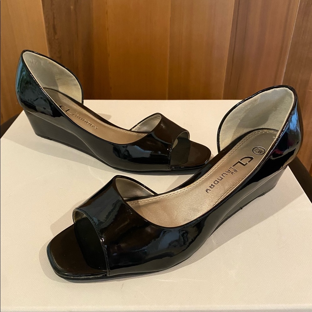 CL by Laundry Black Wedges